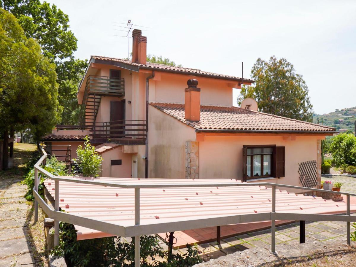 Villa Sunny Home By Interhome Sperlonga Bagian luar foto